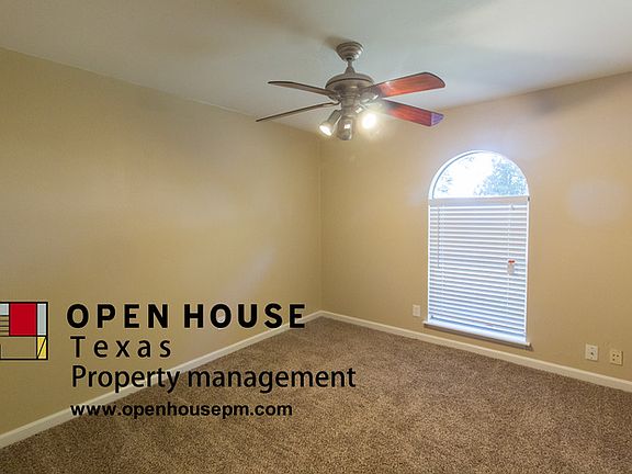 5th image of 1444 Everglades Dr