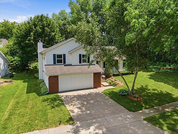 5th image of 7837 Lois Lowry Ln
