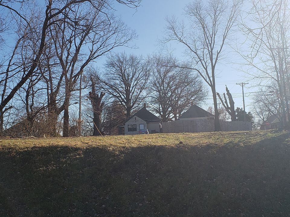 1st image of 1621 Wood Ave