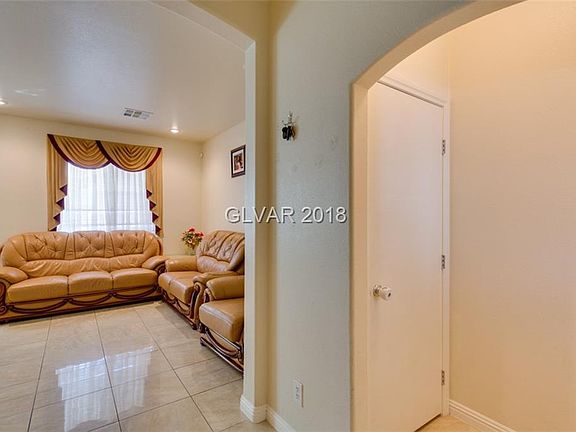 3rd image of 7375 Chrome Hill St