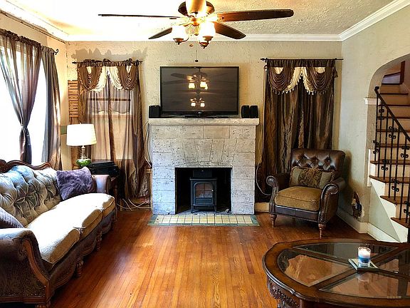 5th image of 839 31st St