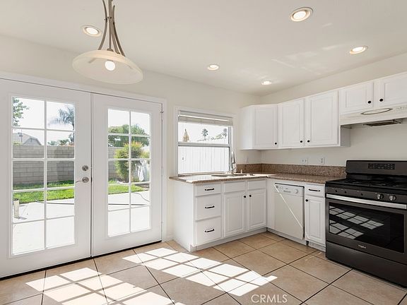 4th image of 11770 Fernwood Ave