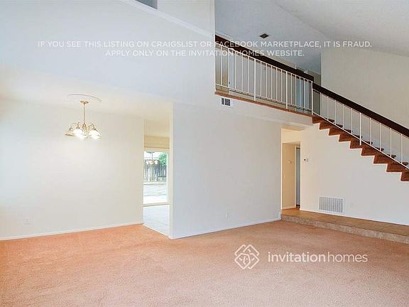 4th image of 2855 Monroe St