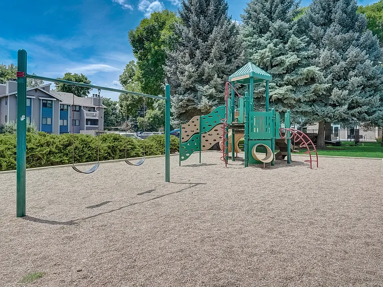 Governor's Park — Photo 43