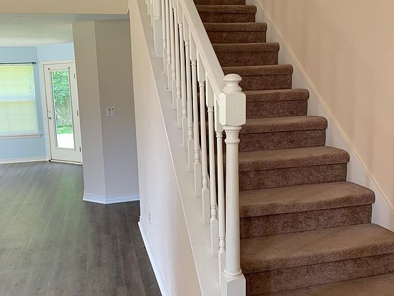 4th image of 944 Aurelias Pl
