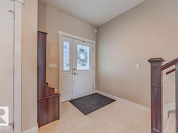 4th image of 33 Whitetail Rd