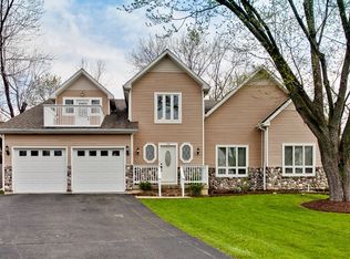 172 W Brentwood Dr, Palatine, IL