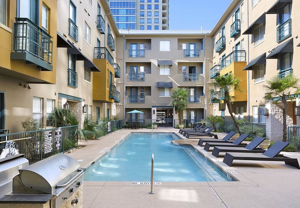 1st image of 301 West Ave #B-714