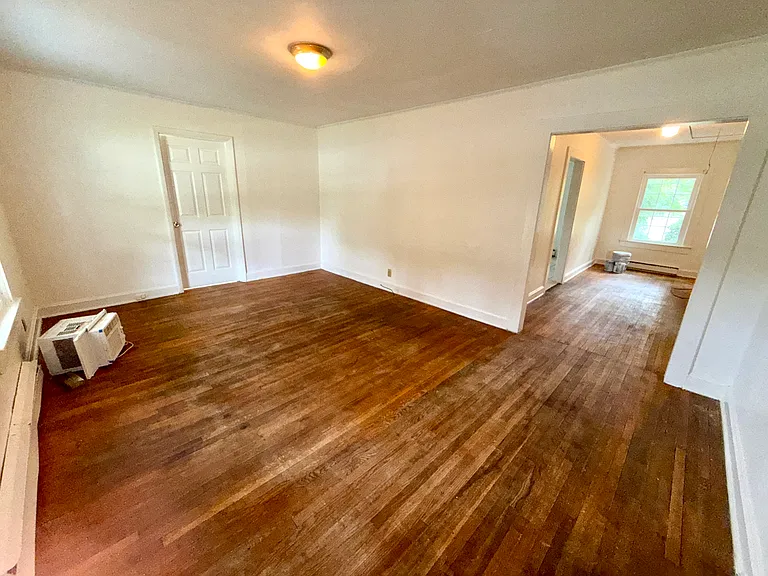 1871 Merritt Dr — Photo 11