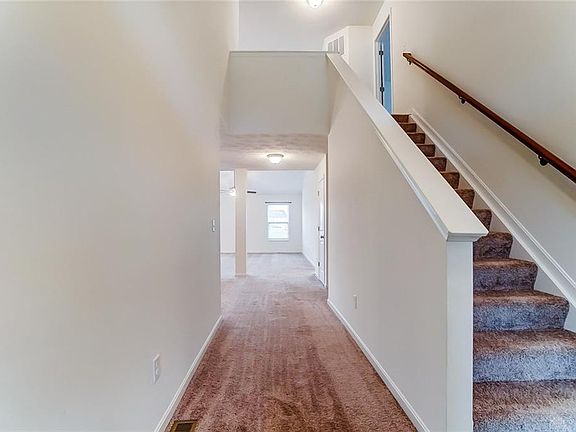 4th image of 4149 Spicebush Dr