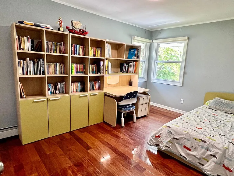 210 Birchwood Park Dr — Photo 13