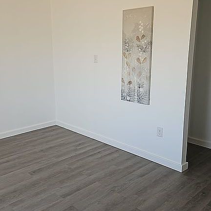 2nd image of 609 S 14th St