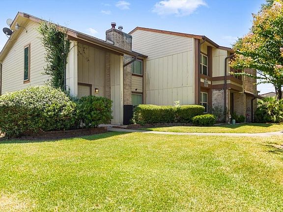 2nd image of 12503 Wellington Park Dr