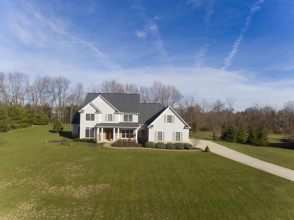 4th image of 13360 Calhoun Ct