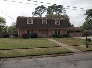 1601 Woodhaven St, Pascagoula, MS 39567
