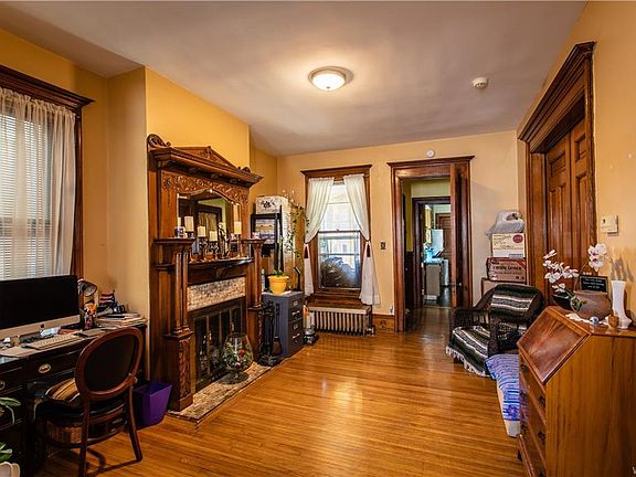 5th image of 106 Fargo Ave