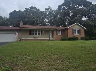 200 Falcon Dr, Pasadena, MD 21122
