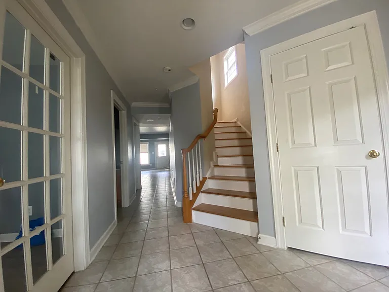 3923 Shawfield Ln — Photo 5