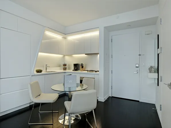123 Washington Street 38G image 2 of 4