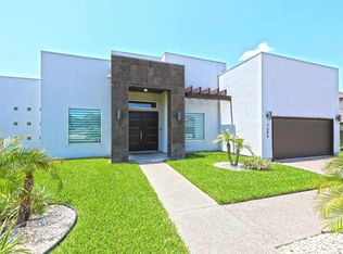 7506 Patricia Highsmith Dr, Laredo, TX 78041