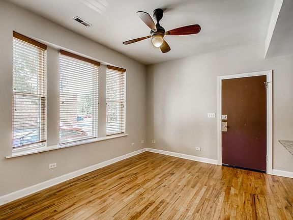 3rd image of 2403 N Hamlin Ave #1