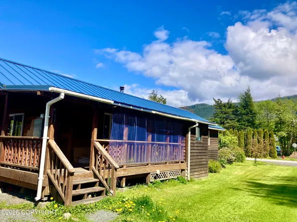 704 Main St, Craig, AK 99921