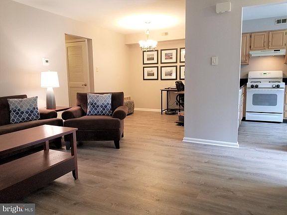 5th image of 1303A Yarmouth Ln #1303