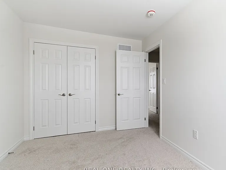 85 Mullin Dr #31A — Photo 10