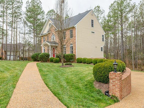 2nd image of 7424 Arabella Dr