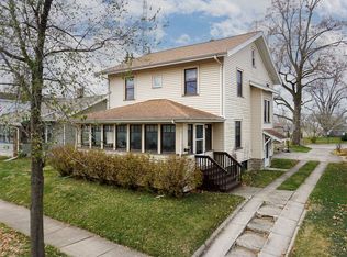 17 Berenz Pl, Bloomington, IL