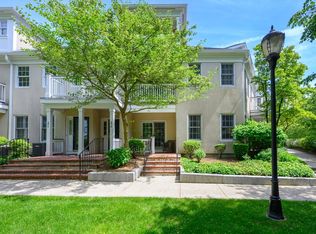 273 Victory Rd, Quincy, MA 02171