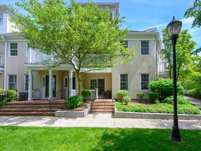 273 Victory Rd, Quincy, MA, 02171