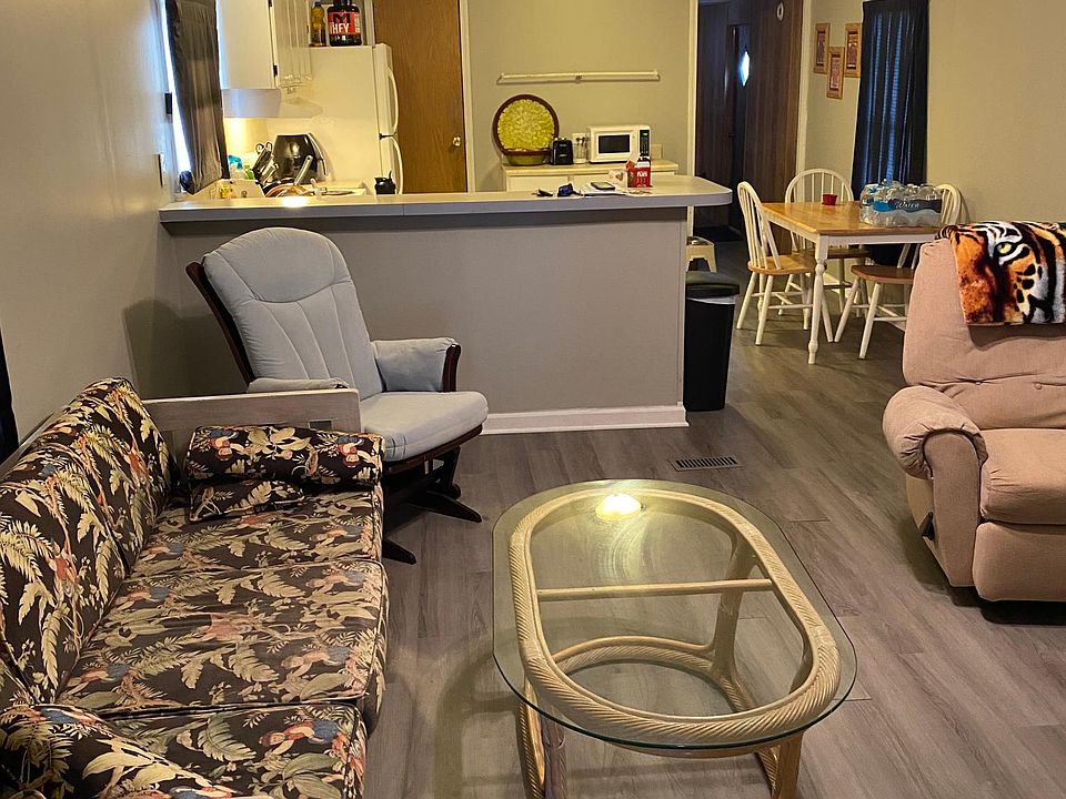 2nd image of 209 J Bell Ln