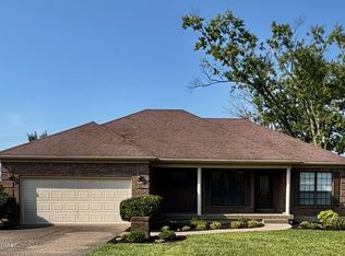317 Centerview Dr, Shepherdsville, KY 40165