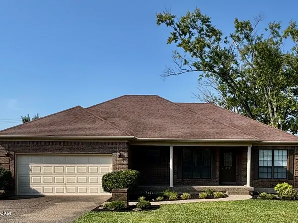317 Centerview Dr, Shepherdsville, KY 40165