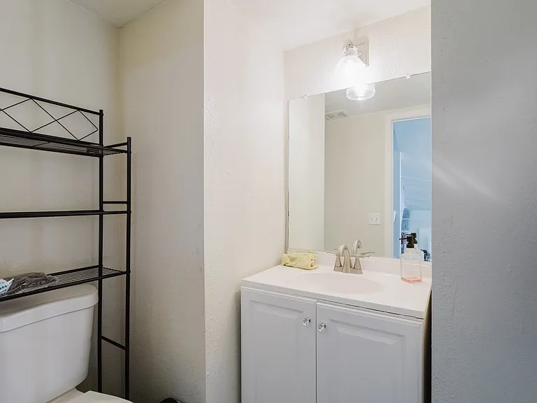 45041 Colleen Dr — Photo 13