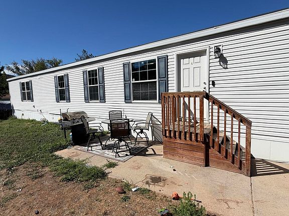 2nd image of 88 W Carson Cir