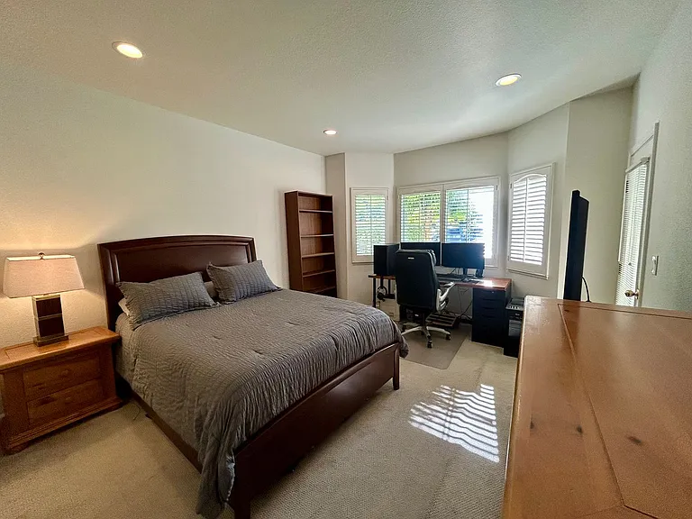 5888 Bridgeport Lake Way — Photo 12