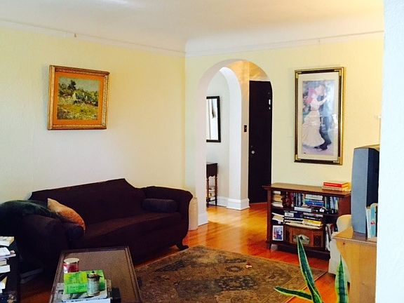 4th image of 4336 N Hermitage Ave APT 3E