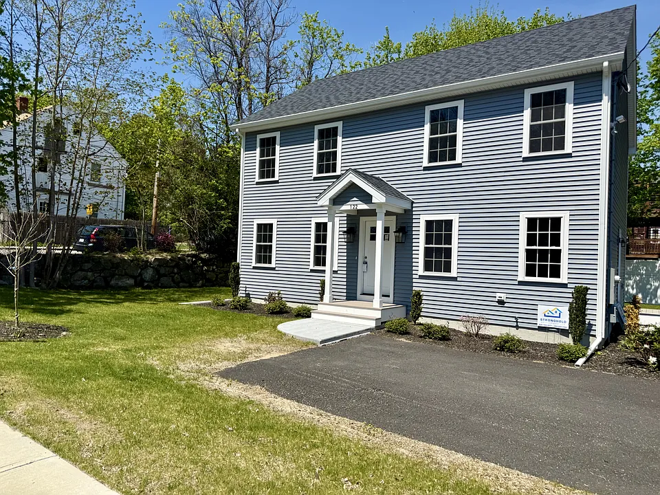 122A Canal St #1