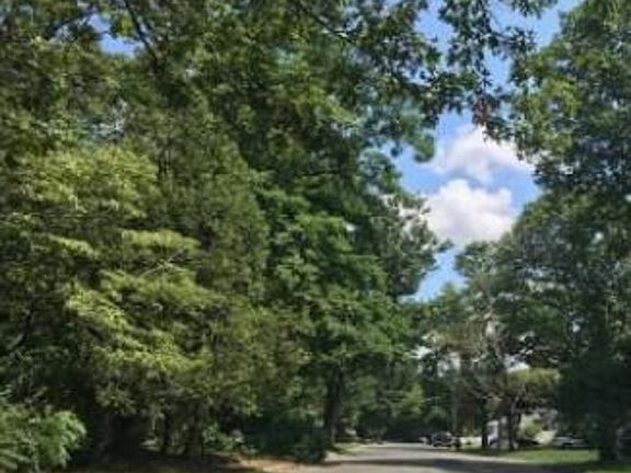 4th image of 37 Browning Dr