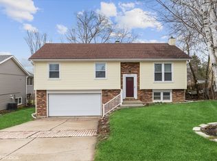 28652 N Monroe St, Wauconda, IL 60084