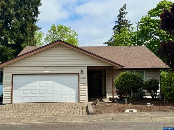 1619 Nut Tree Dr NW, Salem, OR 97304