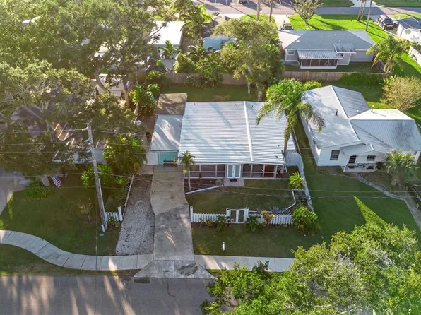 650 S Pine St, New Smyrna Beach, FL 32169