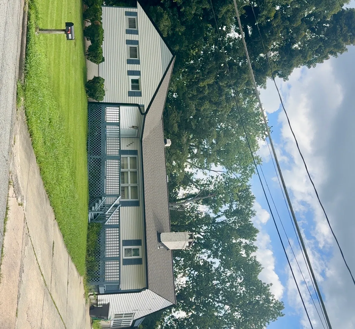 4 bed, 2700 sqft, $2,700 — Photo 1