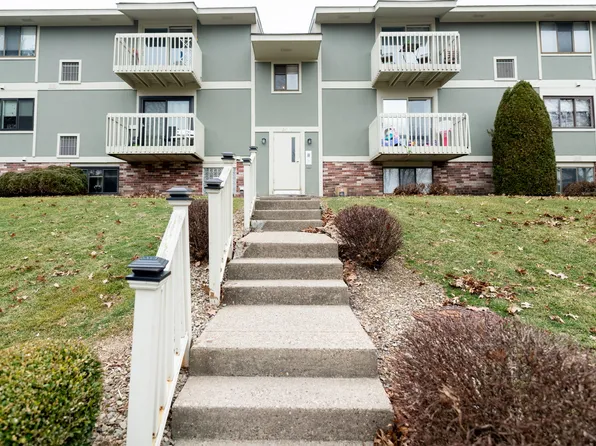 2463 Brook Ledge Rd APT 14B, Bridgeville, PA 15017