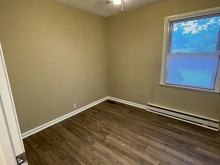 411 Thames Way — Photo 7