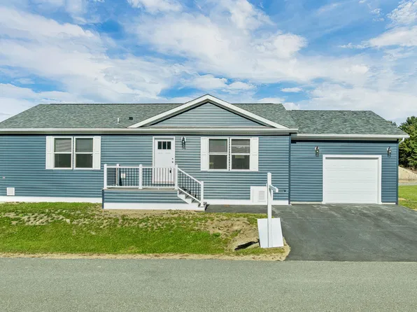14 Colony Way, Kittery, ME 03904