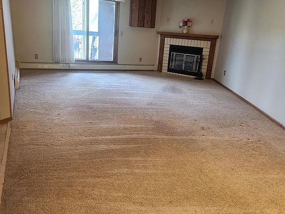 5th image of 1011 41st Ave NE APT 220
