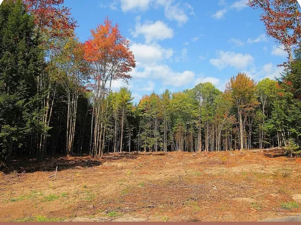 6 Bowdoin Drive, Lewiston, ME 04240